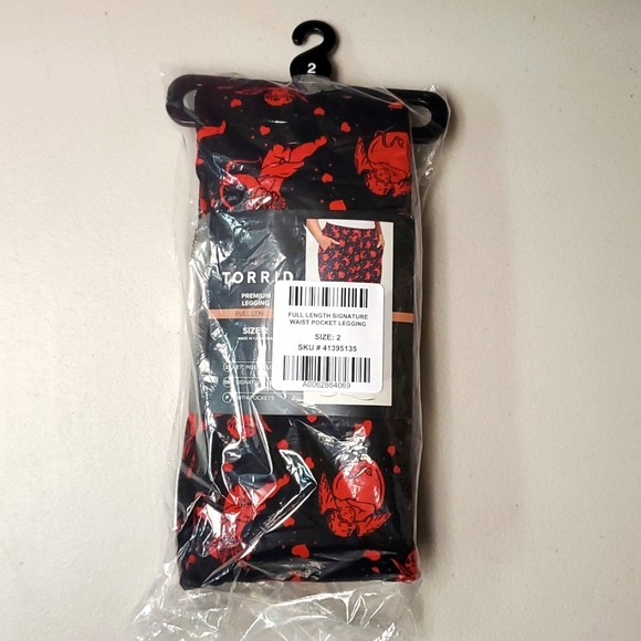 ❤️NWT VINTAGE TORRID POCKETS LEGGING - CUPID PRINT - HIGH RISE - PLUS SIZE - Picture 7 of 10